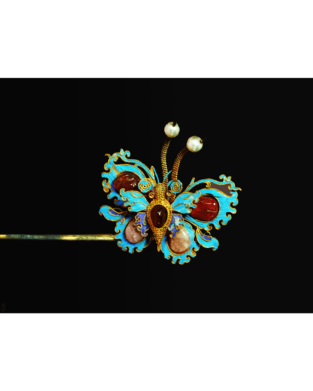 Dancing Butterflies: The Oriental Aesthetics and Cultural Beauty in Jewelry Design