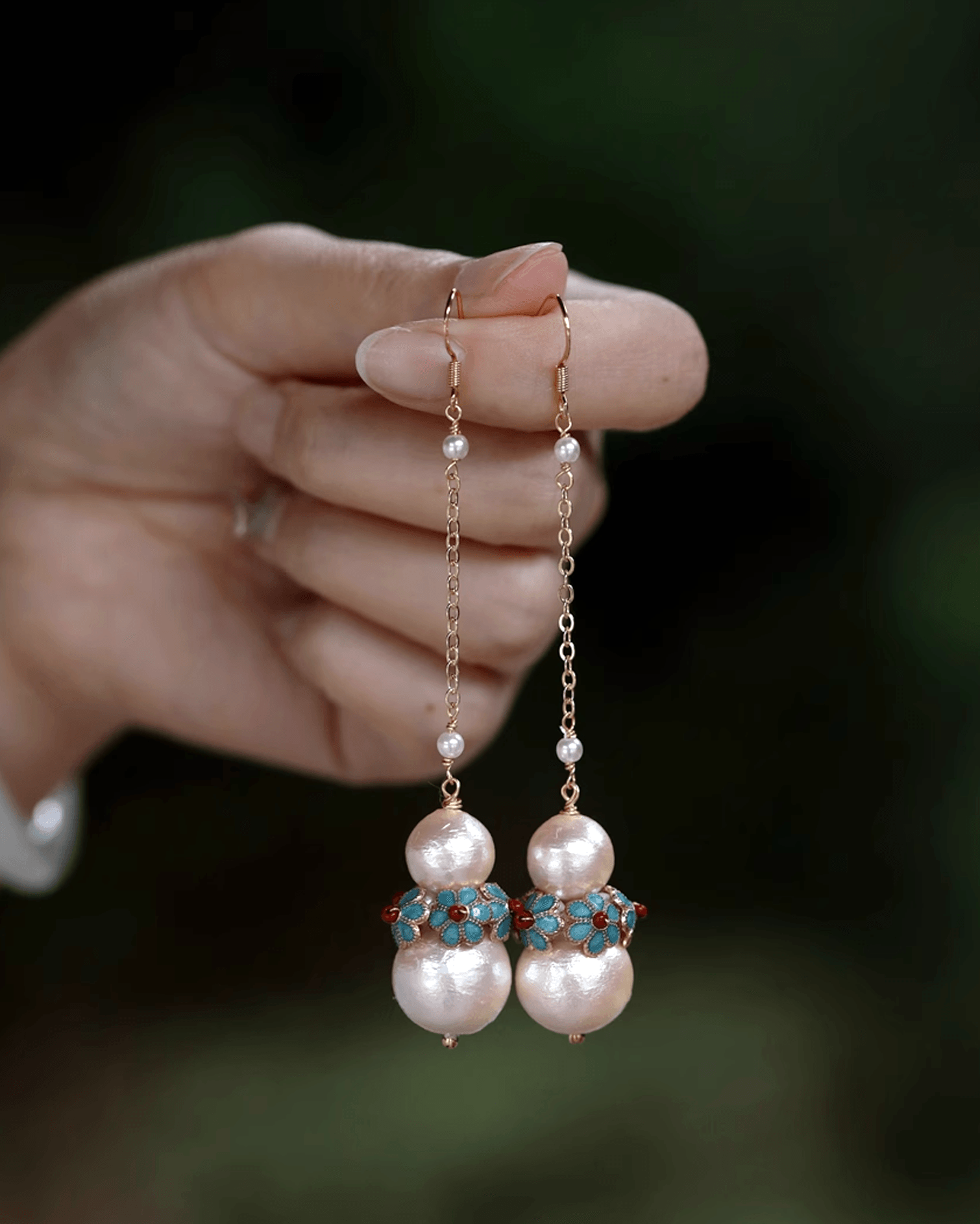 Elegant handmade cloisonné floral drop earrings with double cotton pearls — lightweight Chinese-style earrings perfect for everyday wear or gifting.
