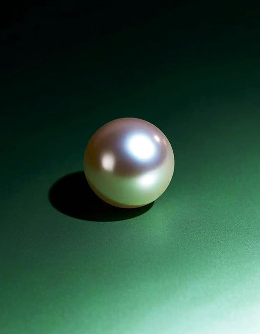 Echoing Eastern moon folklore, these 12mm natural pearl studs radiate quiet elegance. Hand-selected luminous glow, hypoallergenic for sensitive ears.